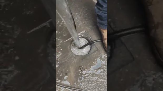 Desagüe de terraza conectado a vivienda bloqueado: soluciones y reparación en Málaga