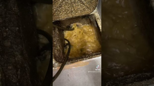 Atasco en arqueta por restos de obra en Málaga: soluciones y prevención